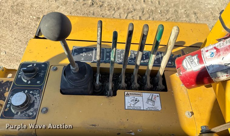 image for item EJ3307 2017 Vermeer RTX450 trencher