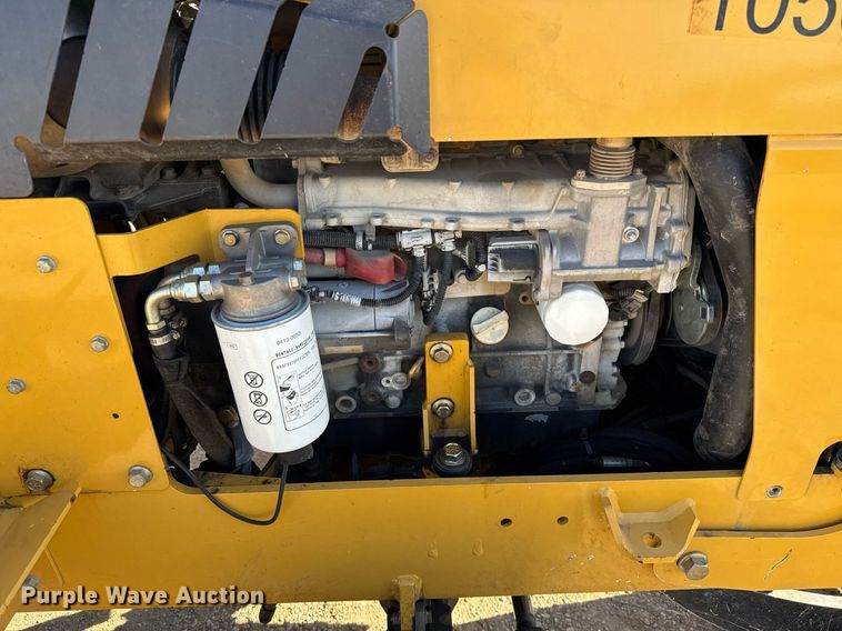 image for item EJ3307 2017 Vermeer RTX450 trencher