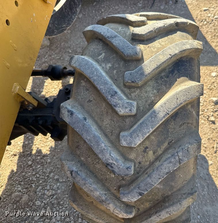 image for item EJ3307 2017 Vermeer RTX450 trencher