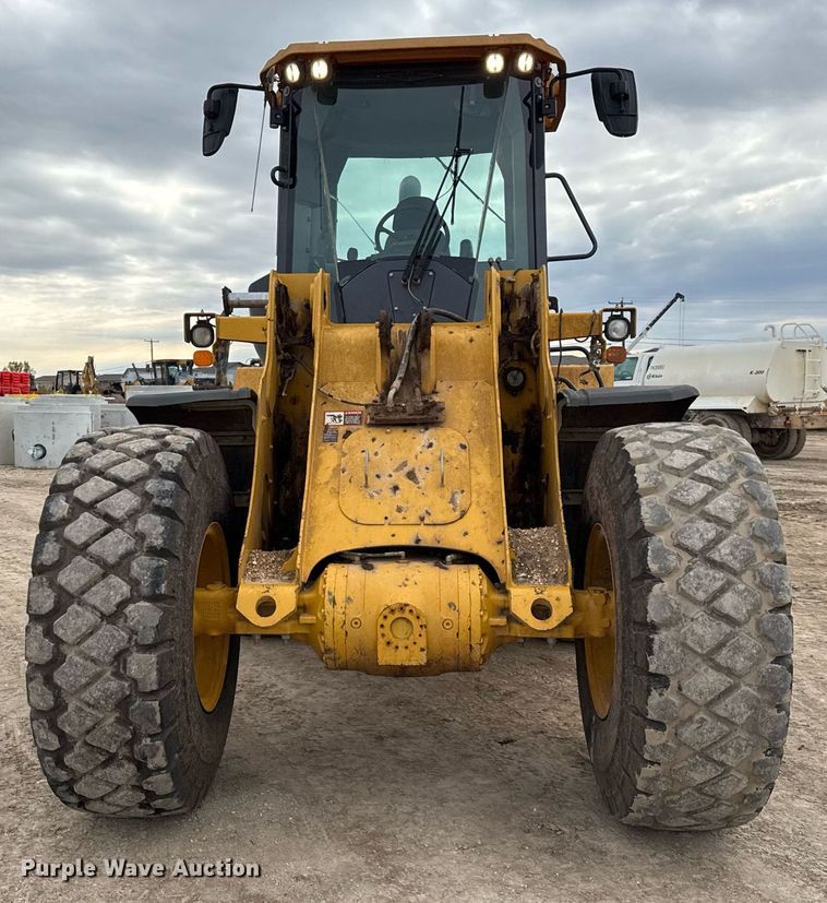 image for item EJ3342 2019 John Deere 544L wheel loader