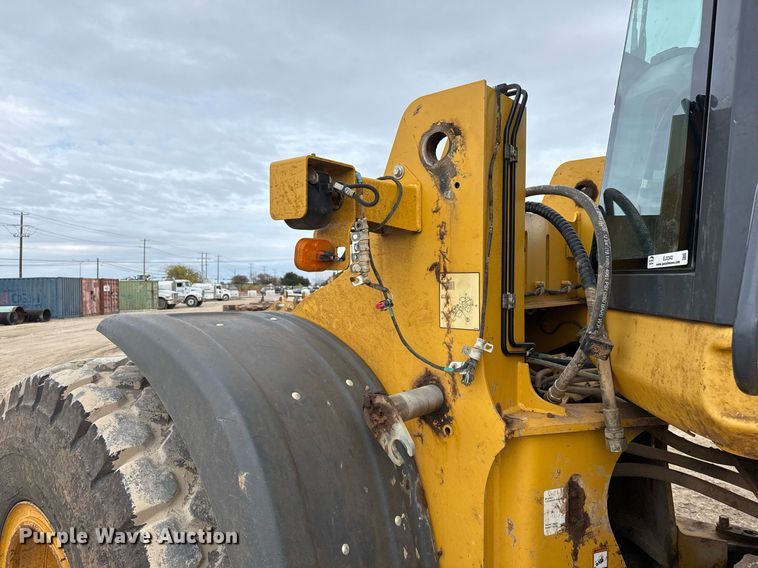 image for item EJ3342 2019 John Deere 544L wheel loader