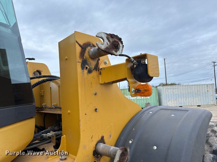 image for item EJ3342 2019 John Deere 544L wheel loader