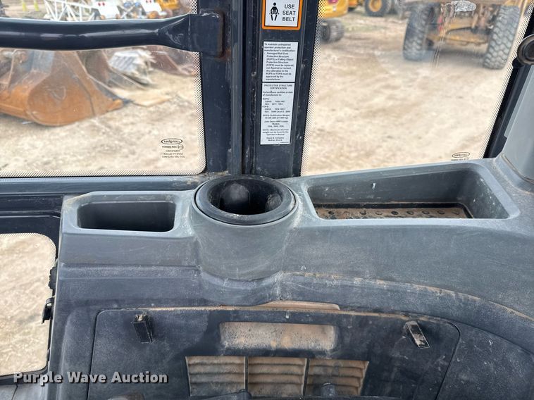 image for item EJ3342 2019 John Deere 544L wheel loader