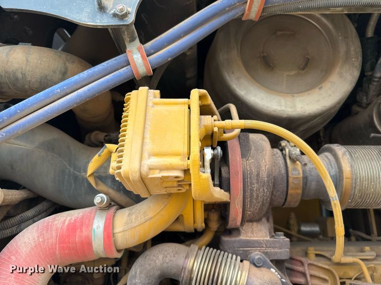 image for item EJ3342 2019 John Deere 544L wheel loader