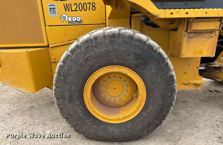 image for item EJ3342 2019 John Deere 544L wheel loader