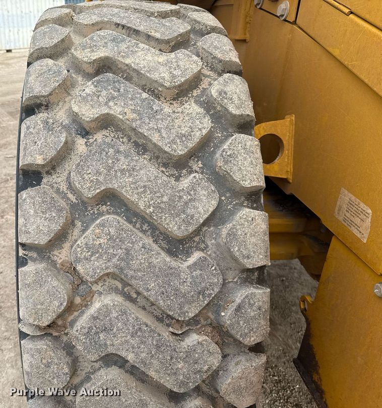 image for item EJ3344 2018 John Deere 624K-II wheel loader