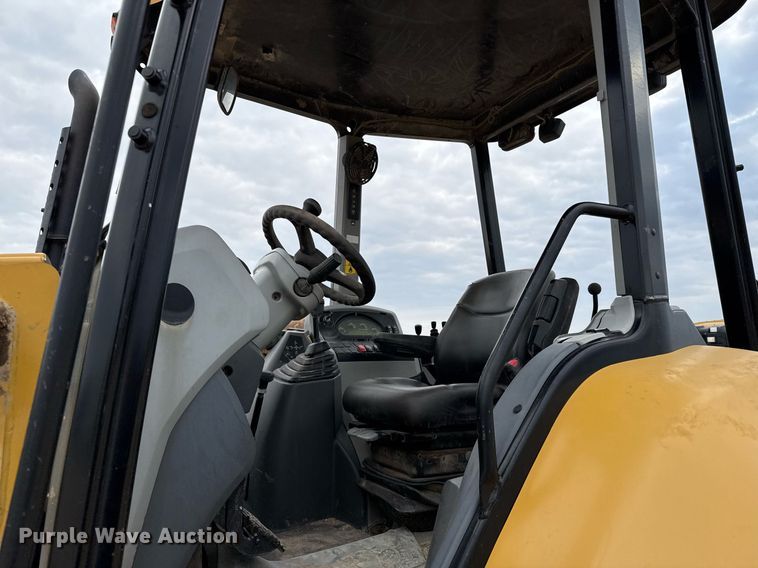 image for item EJ3356 2019 Caterpillar 416F2 backhoe