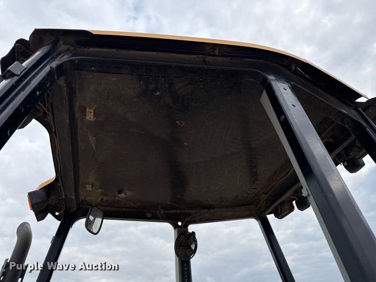 image for item EJ3356 2019 Caterpillar 416F2 backhoe