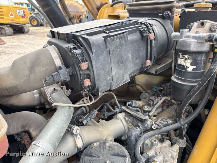 image for item EJ3356 2019 Caterpillar 416F2 backhoe