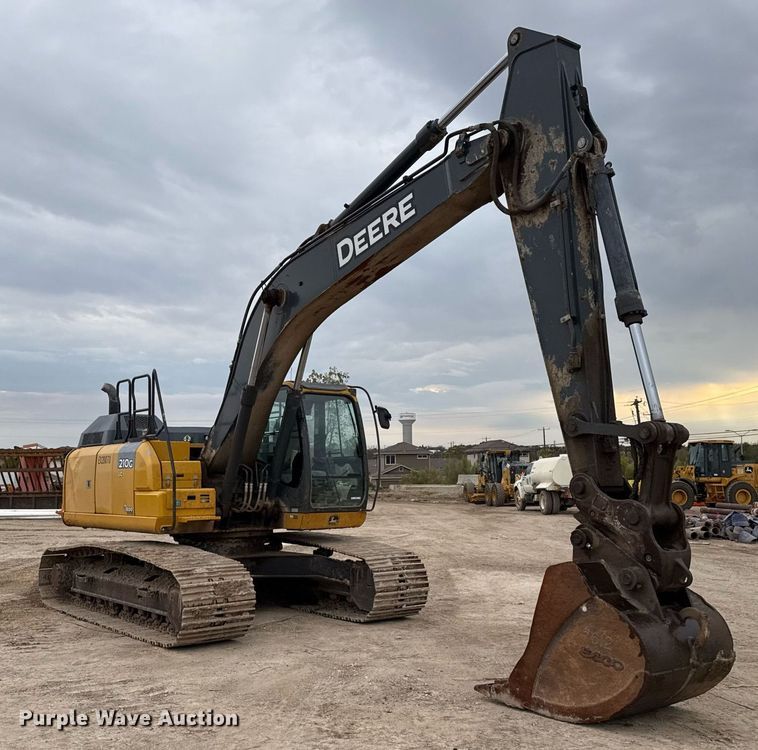 image for item EJ3358 2018 John Deere 210G LC excavator