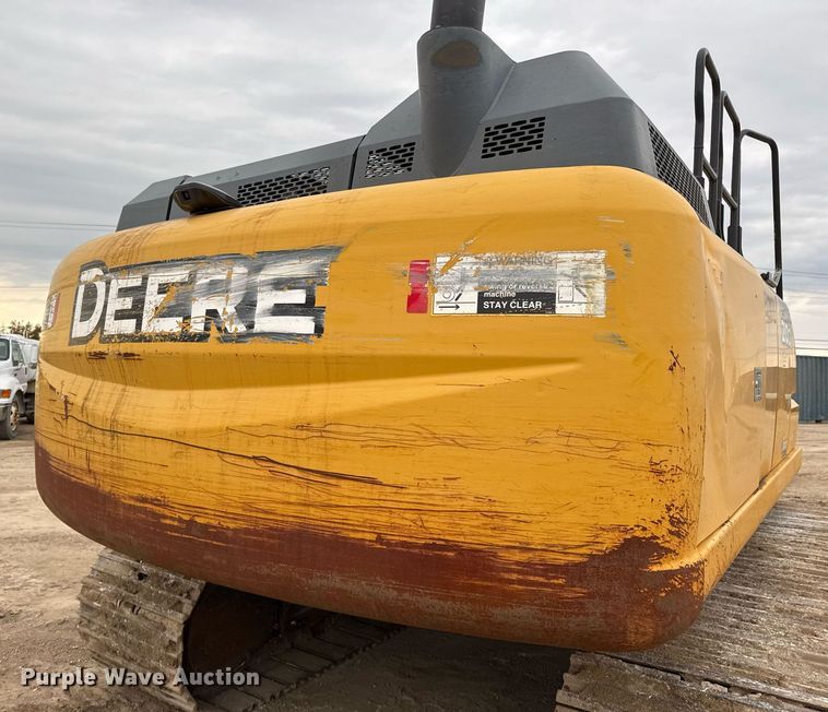 image for item EJ3358 2018 John Deere 210G LC excavator