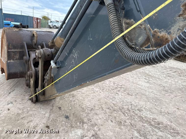 image for item EJ3358 2018 John Deere 210G LC excavator