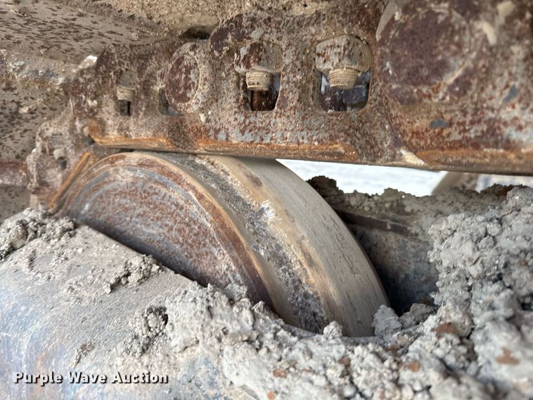 image for item EJ3358 2018 John Deere 210G LC excavator