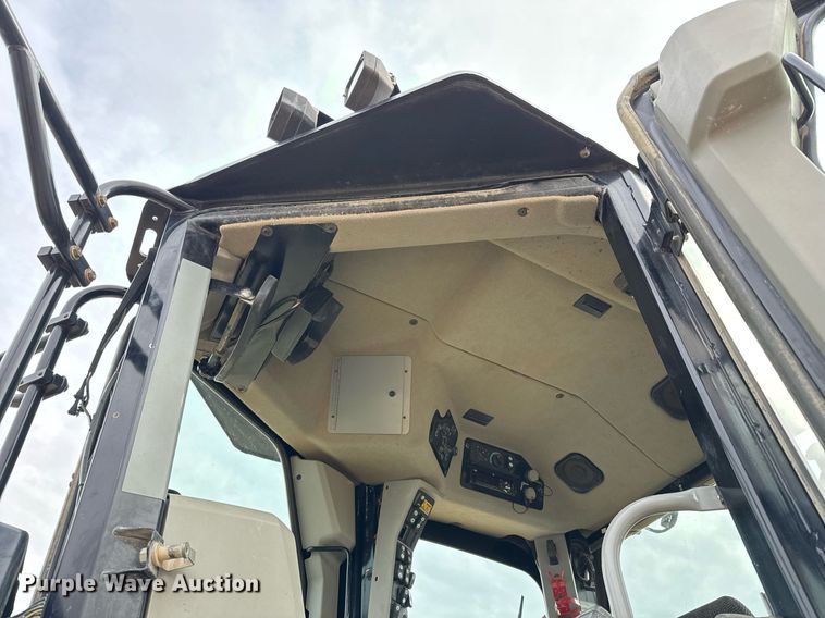 image for item EJ3360 2016 Caterpillar 140M3 motor grader