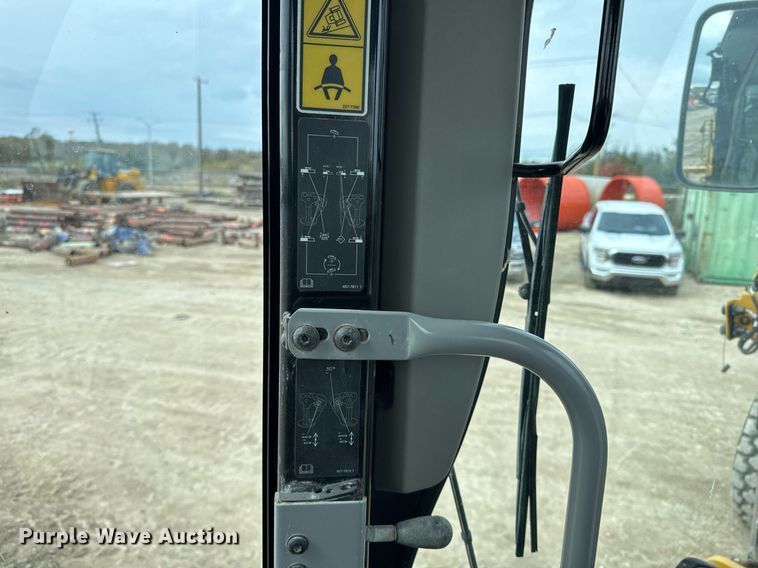 image for item EJ3360 2016 Caterpillar 140M3 motor grader