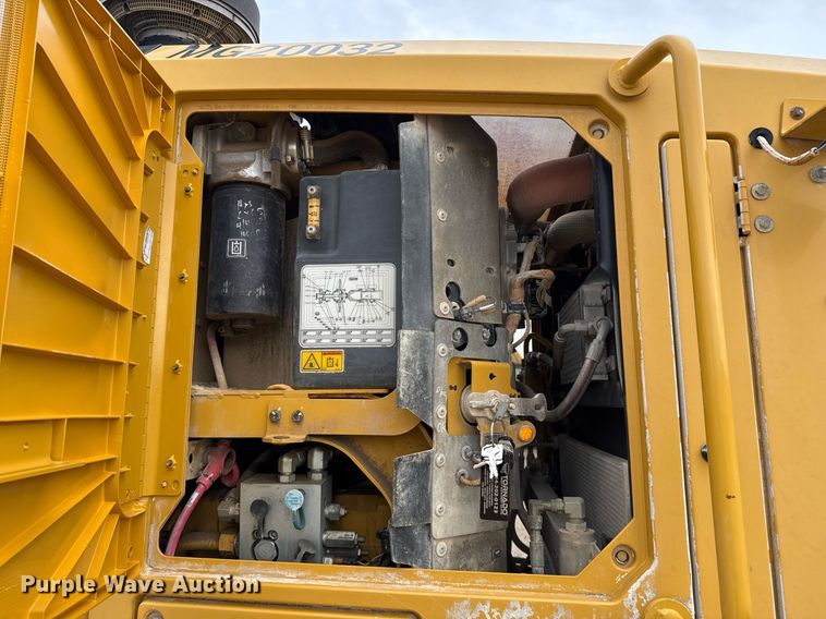 image for item EJ3360 2016 Caterpillar 140M3 motor grader