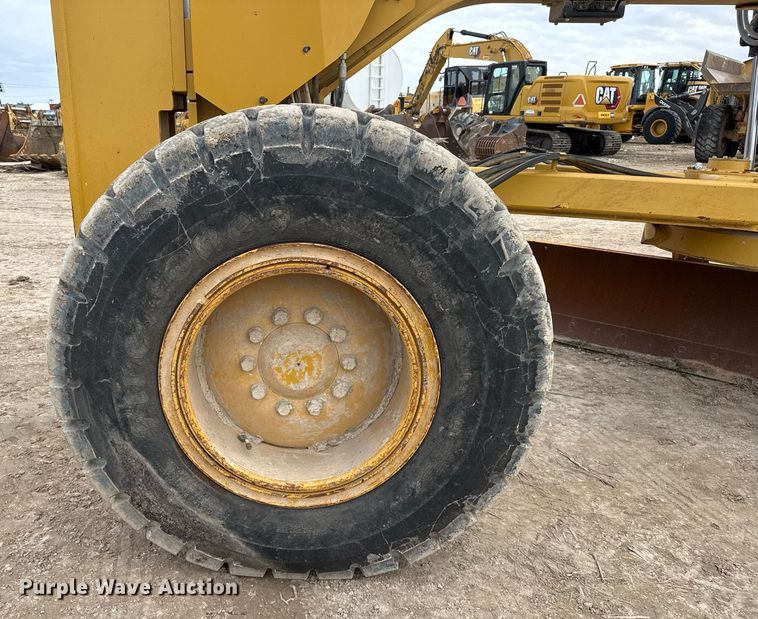image for item EJ3360 2016 Caterpillar 140M3 motor grader