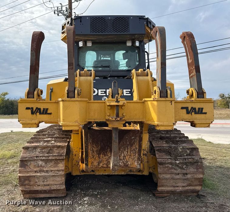 image for item EJ3361 2020 John Deere 850L dozer