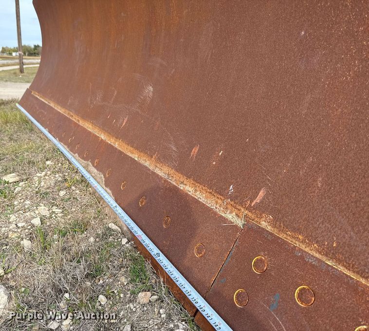 image for item EJ3361 2020 John Deere 850L dozer