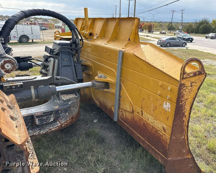 image for item EJ3361 2020 John Deere 850L dozer