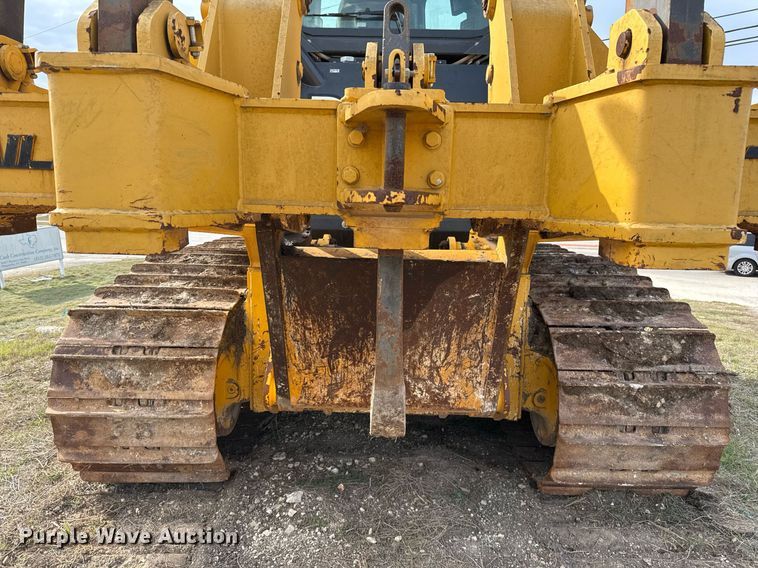image for item EJ3361 2020 John Deere 850L dozer