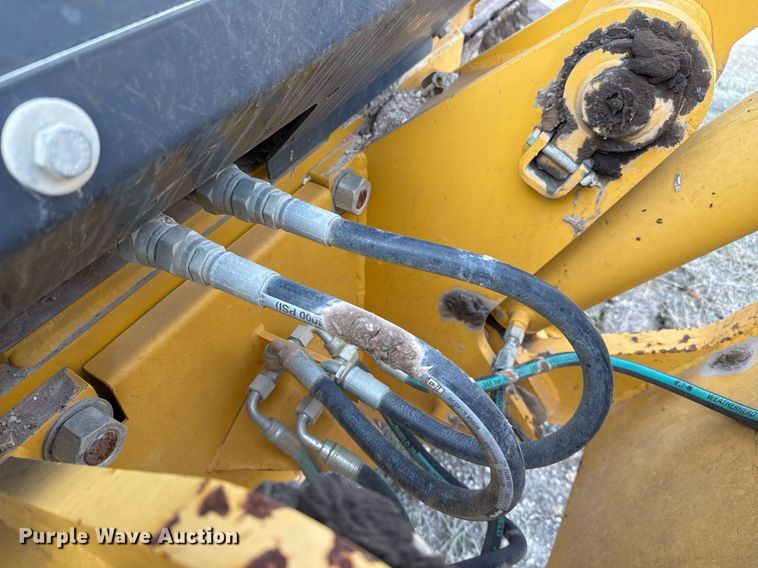 image for item EJ3361 2020 John Deere 850L dozer