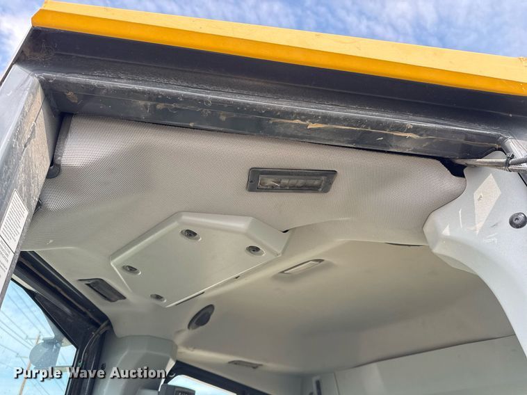 image for item EJ3361 2020 John Deere 850L dozer