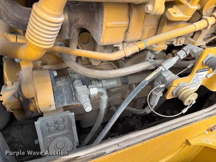 image for item EJ3361 2020 John Deere 850L dozer