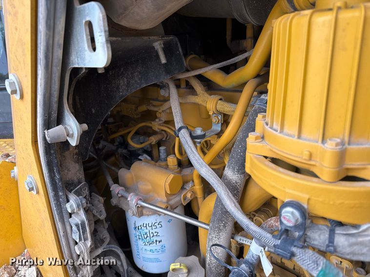 image for item EJ3361 2020 John Deere 850L dozer