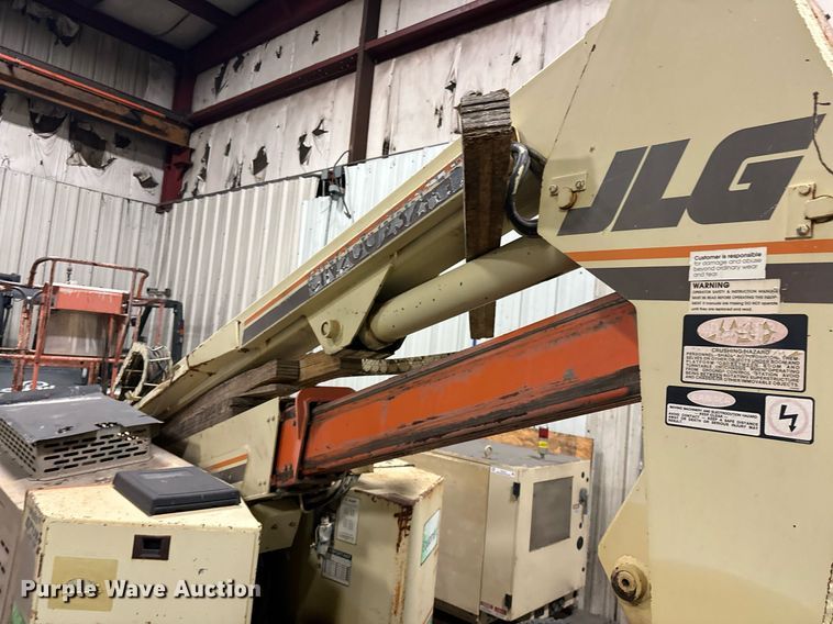 image for item EJ5125 1988 JLG 45H boom lift