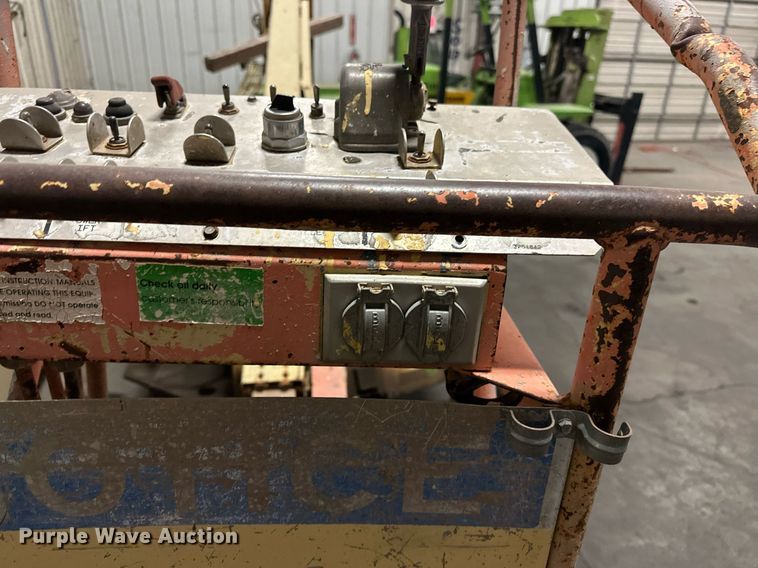 image for item EJ5125 1988 JLG 45H boom lift