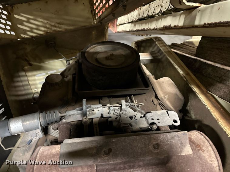 image for item EJ5125 1988 JLG 45H boom lift