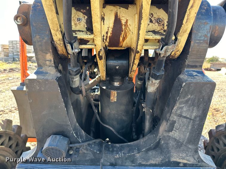 image for item EJ5159 2015 JLG G10-43A telehandler