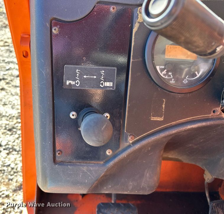 image for item EJ5159 2015 JLG G10-43A telehandler