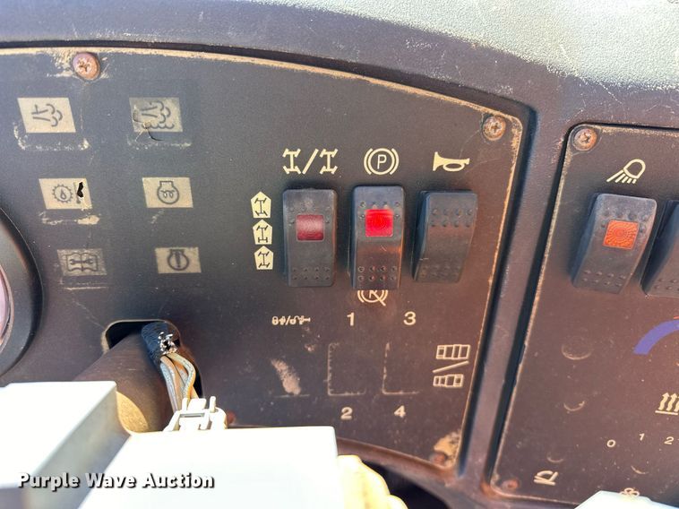 image for item EJ5159 2015 JLG G10-43A telehandler