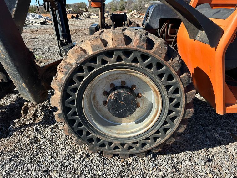 image for item EJ5159 2015 JLG G10-43A telehandler