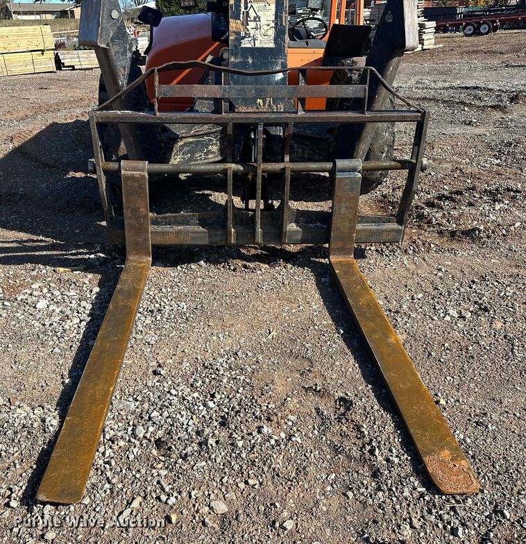 image for item EJ5160 2014 JLG G10-43A telehandler