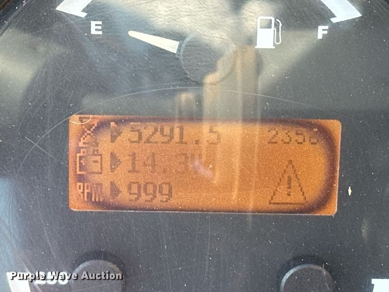 image for item EJ5160 2014 JLG G10-43A telehandler