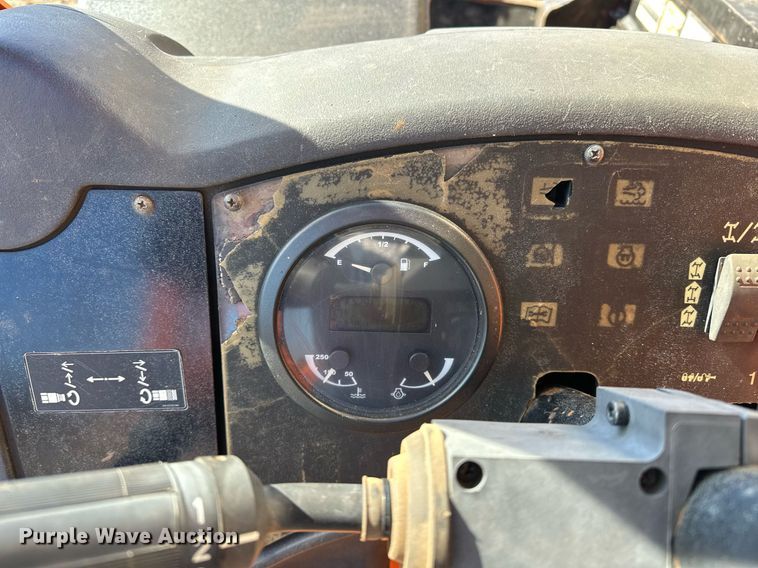 image for item EJ5160 2014 JLG G10-43A telehandler