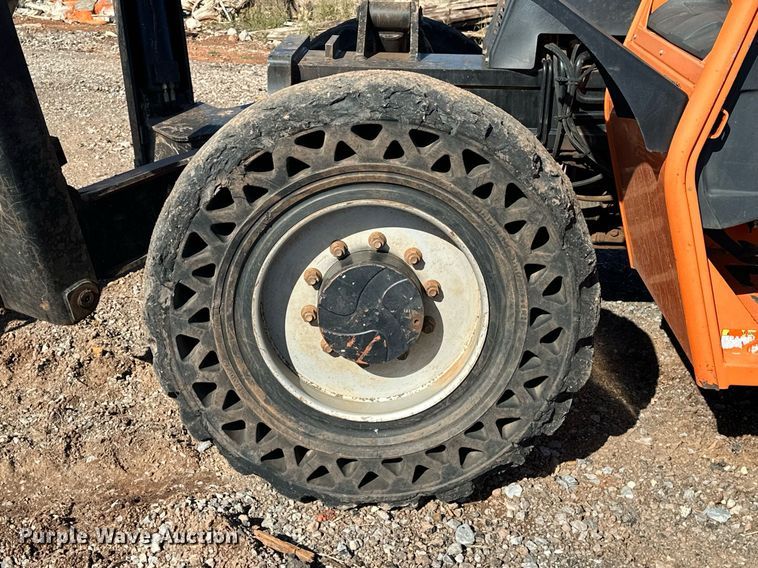 image for item EJ5160 2014 JLG G10-43A telehandler