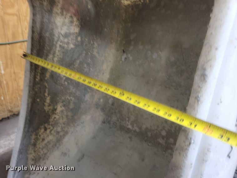 image for item EJ8044 2018 Toro MBTX 2500 concrete Buggy  