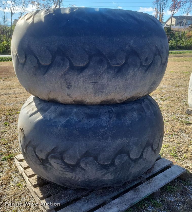 image for item EJ8111 Tires and wheels