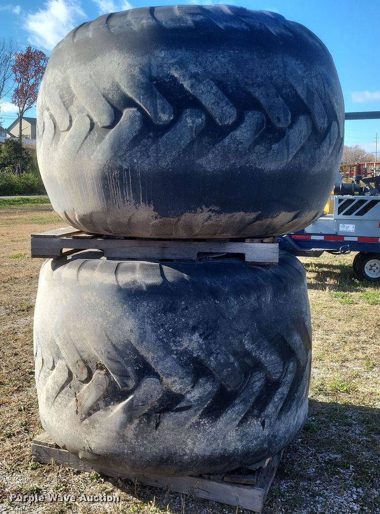 image for item EJ8111 Tires and wheels