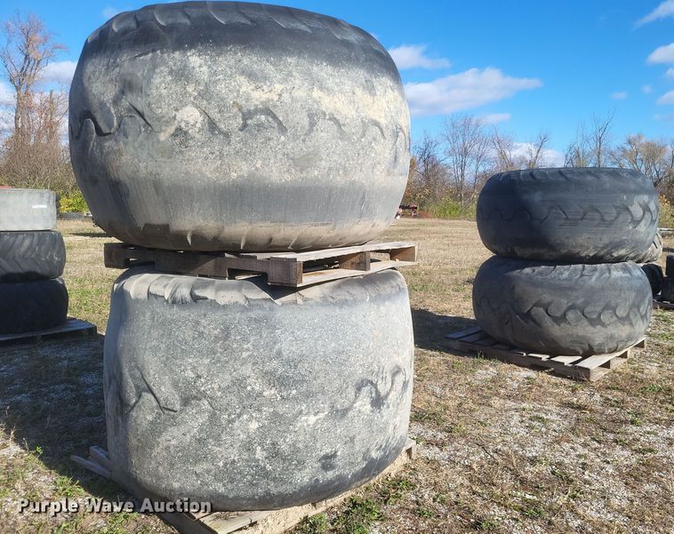 image for item EJ8111 Tires and wheels