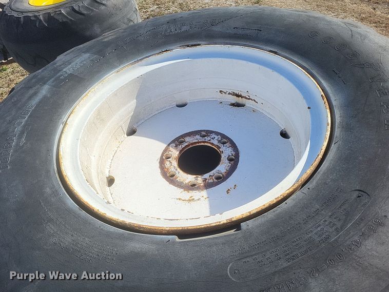 image for item EJ8111 Tires and wheels