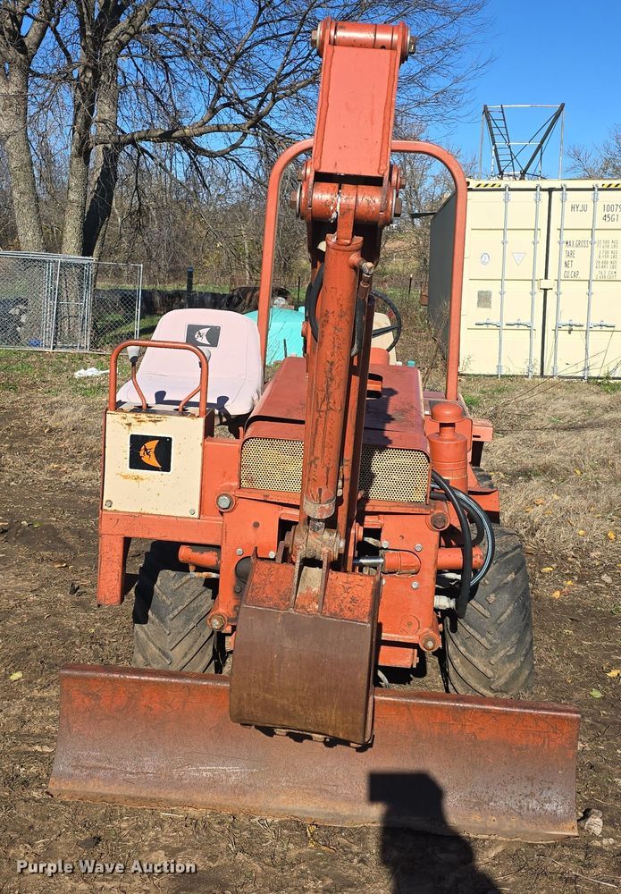 image for item EK2425 Ditch Witch 2310 trencher