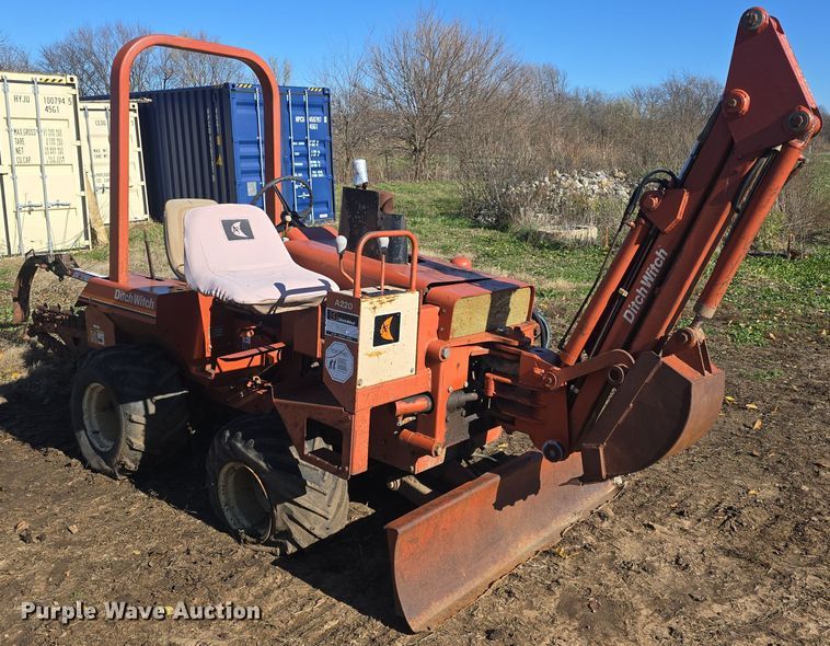 image for item EK2425 Ditch Witch 2310 trencher