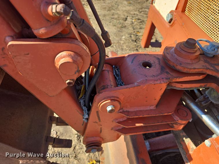 image for item EK2425 Ditch Witch 2310 trencher