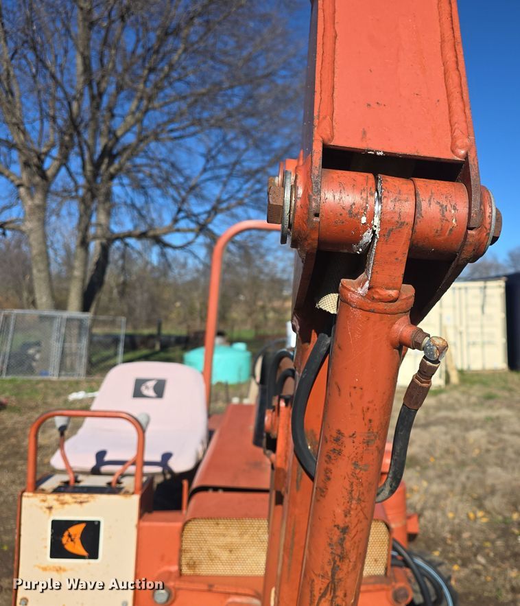 image for item EK2425 Ditch Witch 2310 trencher