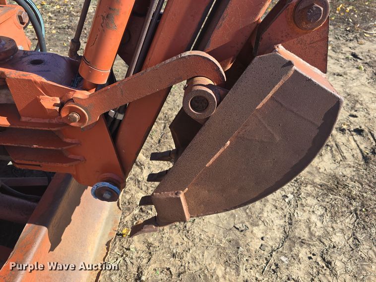 image for item EK2425 Ditch Witch 2310 trencher